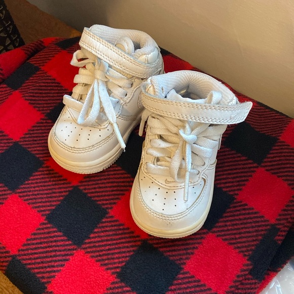 size 3c air force ones